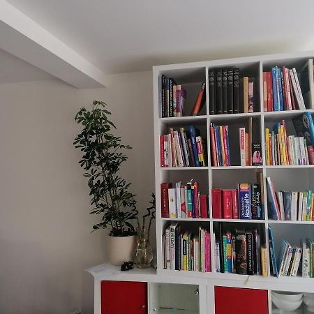 1 Chambre Pour 2 Personnes "Chez L'Habitant" Maison Possede Un Petit Chien Quincy-Voisins Exteriér fotografie